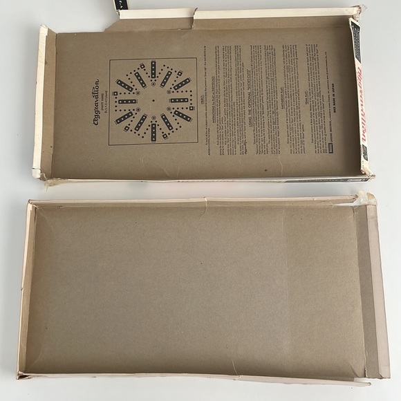 [ Vintage Retro 1970s Board Game Pieces - 70s Family Night - Aggravation Box ] - Picture 4 of 6